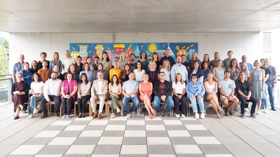 Lehrkoerper_Terasse_2025__1_von_1_